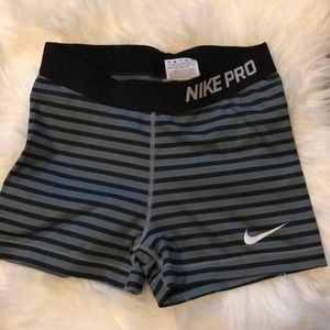 Nike Pro Dri Fit Shorts 3 inch inseam size medium